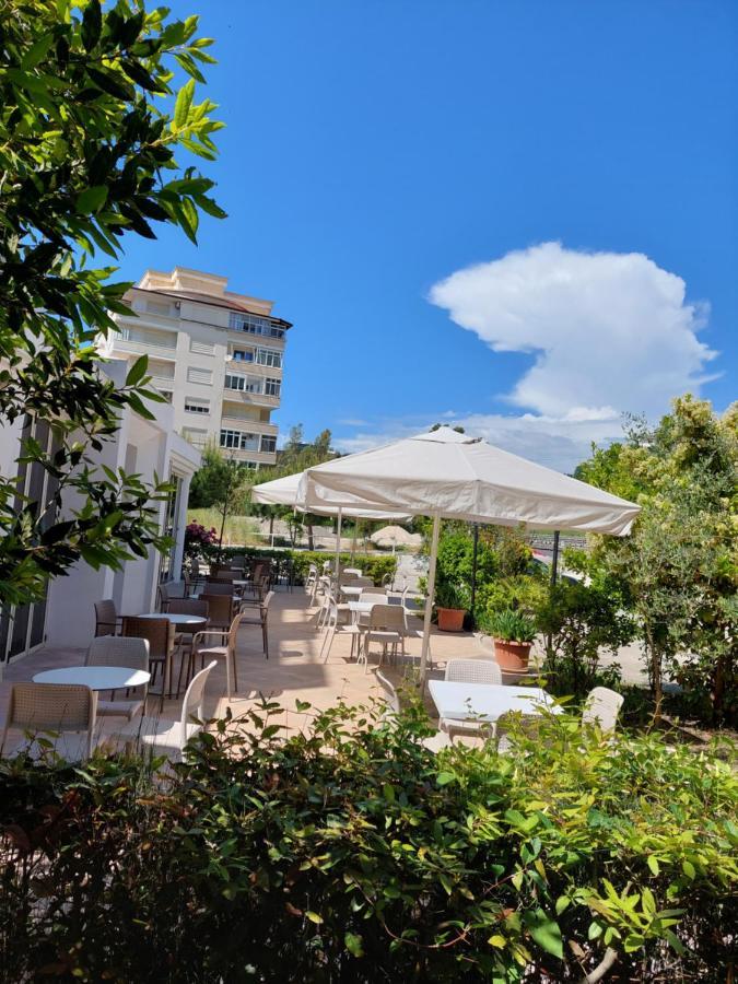 Hotel Nacional Durrës Exterior foto